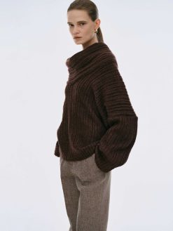 Source Unknown Accessoires | Pull Surdimensionne En Tricot A Rouleau Eleve Becca, Chocolat